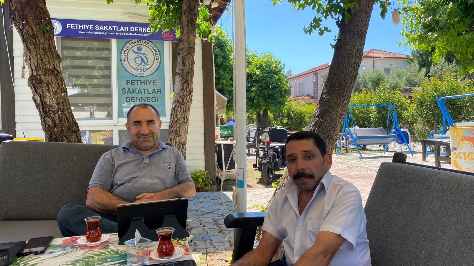 Kordon Gezisi ve Çay Saati